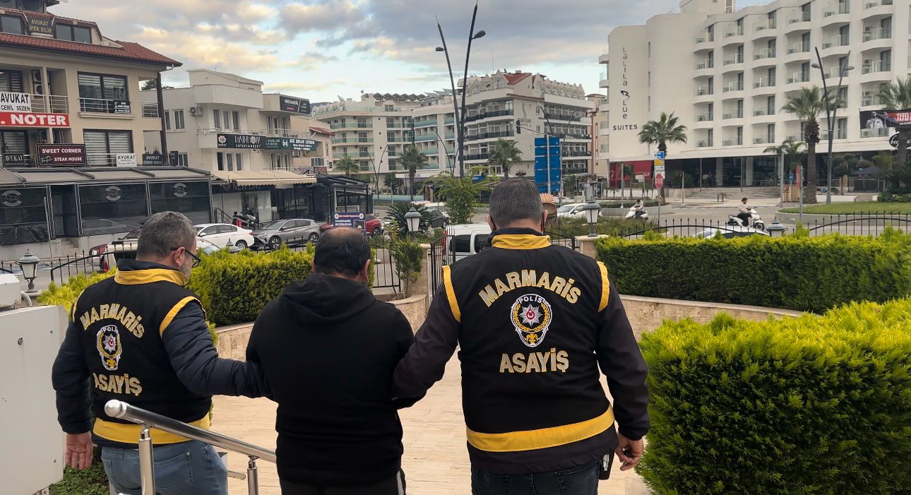 9 AYRI SUÇTAN ARANAN DOLANDIRICI MARMARİS'TE YAKALANDI