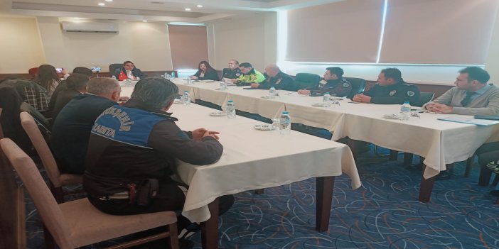 MARMARİS'TE ALINAN TRAFİK TEDBİRLERİ TOPLANTISI GERÇEKLEŞTİRİLDİ