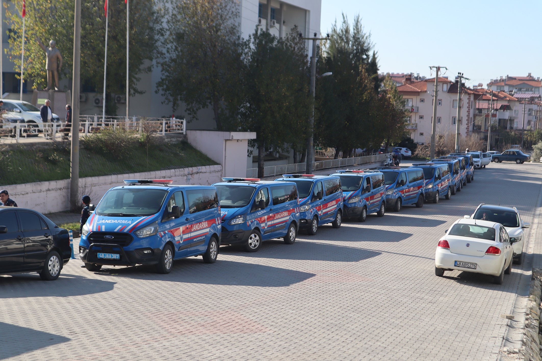 ORTACA'DA DOLANDIRICILIK OPERASYONUNDA 21 GÖZALTI