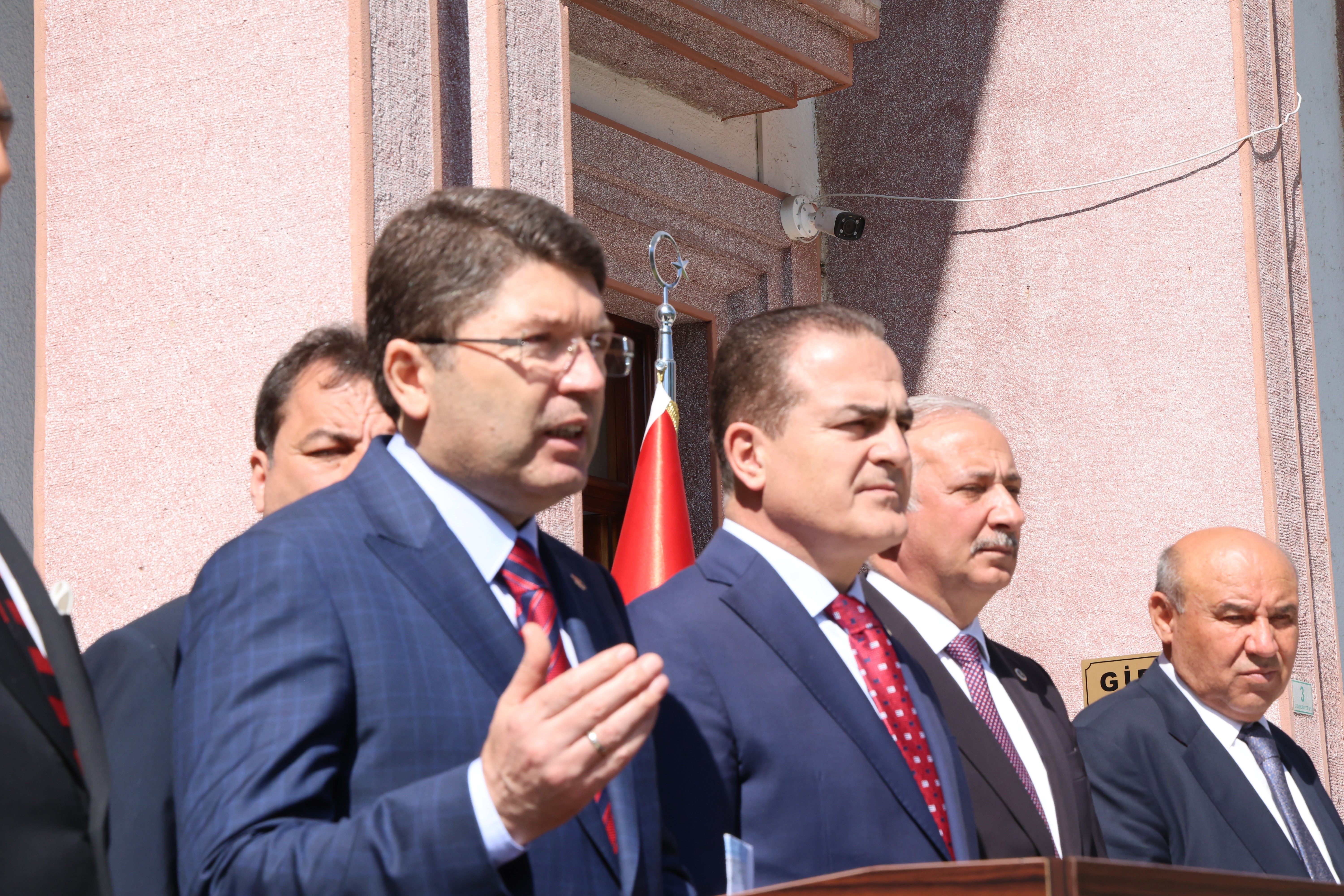 ADALET BAKANI TUNÇ 'TÜRKİYE CUMHURİYETİ ALEYHİNE CASUSLUK YAPANLAR AFFEDİLEMEZ'