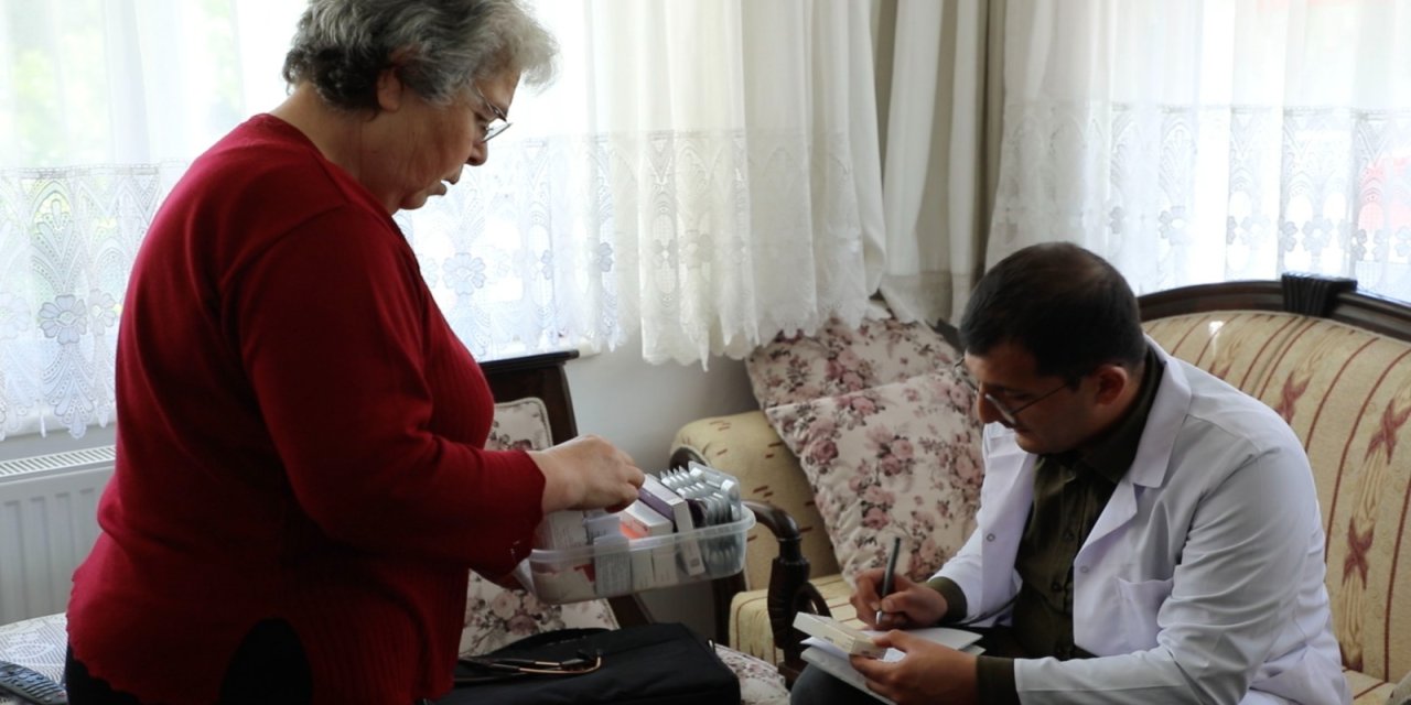 Evde Bakım hizmetleri engelli vatandaşlara evde reçete yazma hizmetine başladı