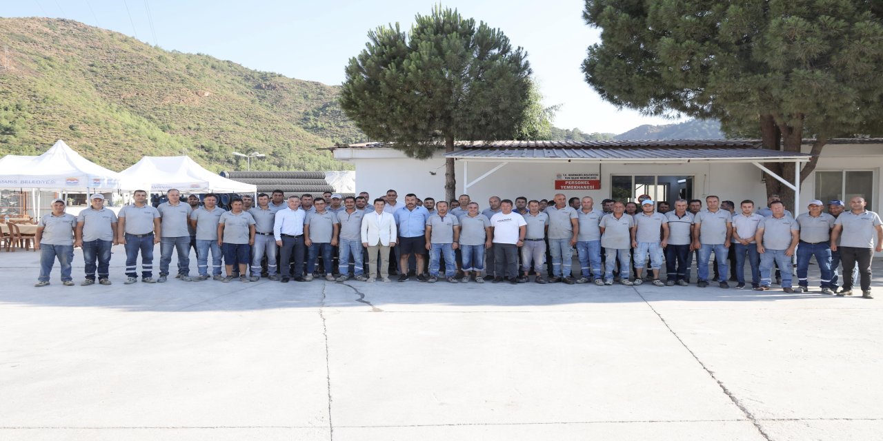 Başkan Ünlü'' hep birlikte Marmaris'e hizmet ediyoruz''