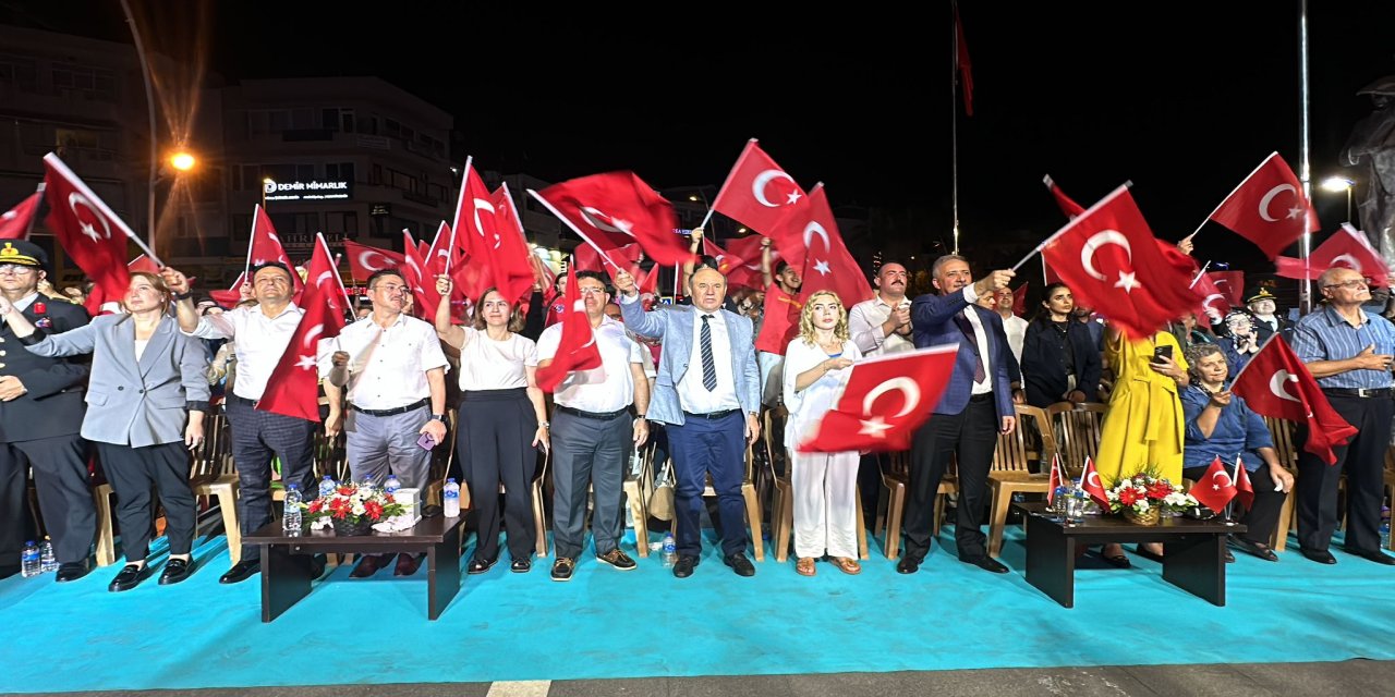 Marmaris'te 15 Temmuz Demokrasi ve Milli Birlik günü anma programı düzenlendi