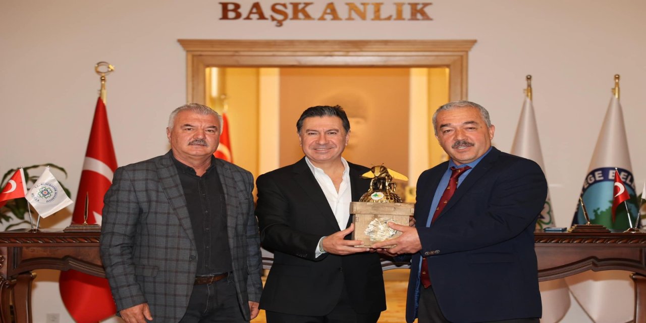 Büyükşehir’den arıcılığa bir destek daha; “arı yemi üretim tesisi protokolü imzalandı”