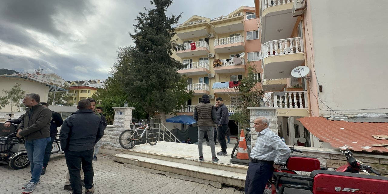 Marmaris’te ev sahibi yıkılacak binayı kiralamaya devam etti
