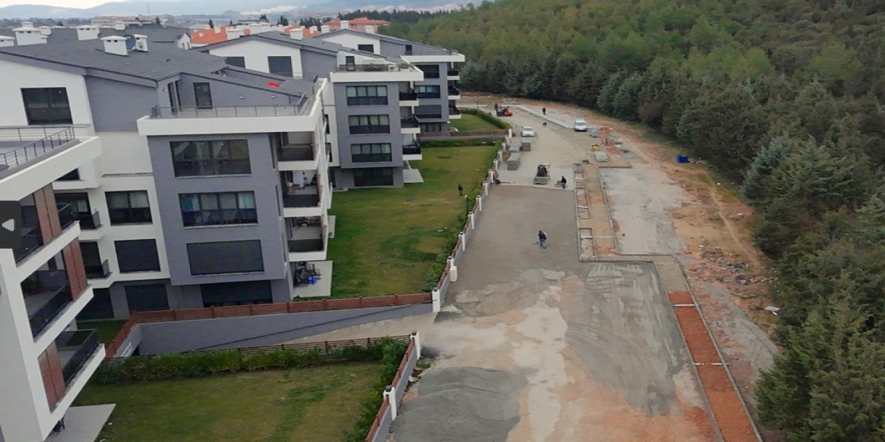 Menteşe'de yol yapımı hızla devam ediyor