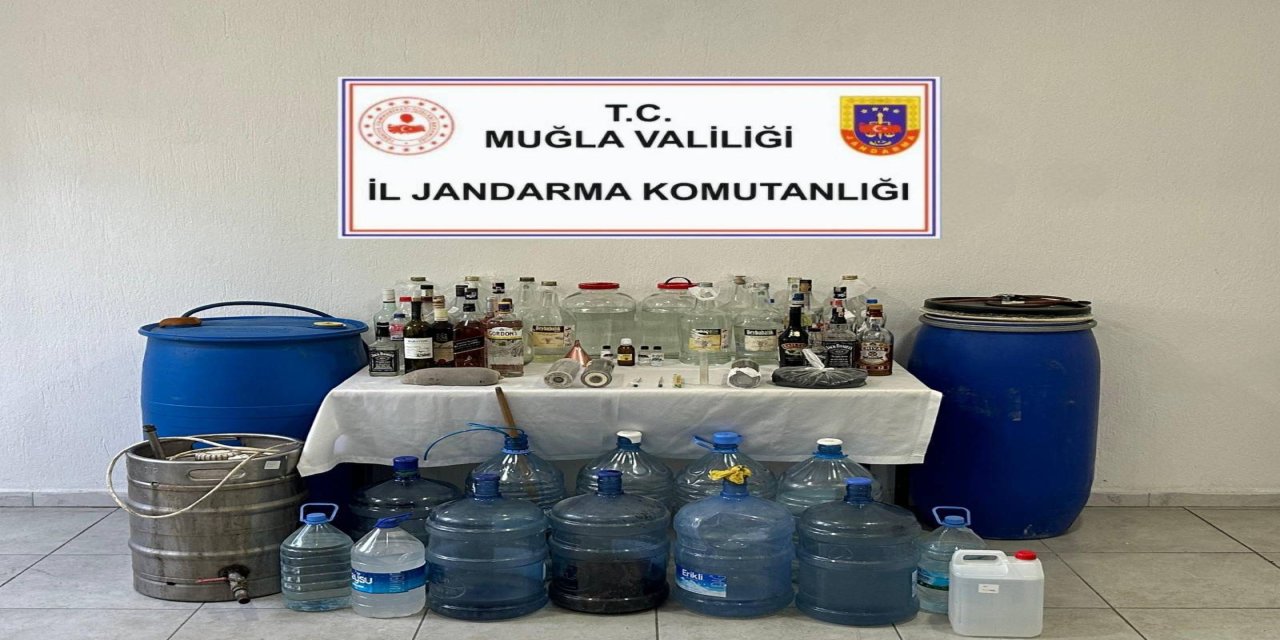 Ortaca'da kaçak alkol satan şahıslar yakalandı