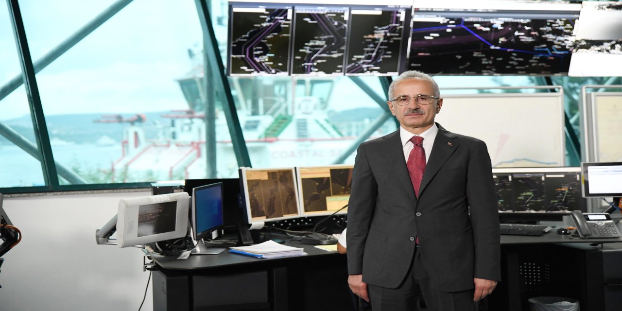 Zübeyde hanım eğitim ve sergi gemisi bugün ziyarete açıldı