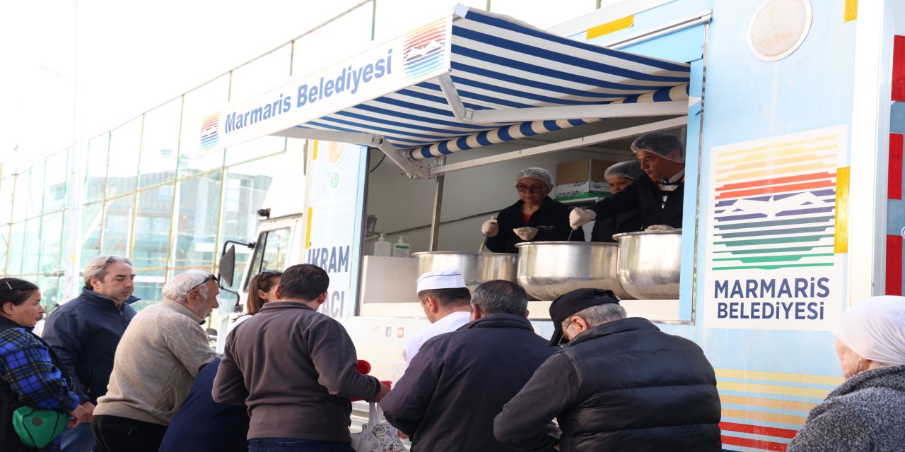 Marmaris Belediyesi Ramazan boyunca üç çeşit yemek