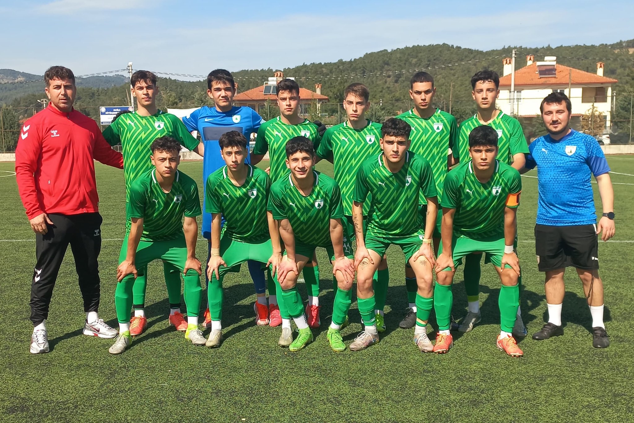 Muğlaspor U16 futbol takımı aldıkları son galibiyet ile Türkiye şampiyonasına gidecek