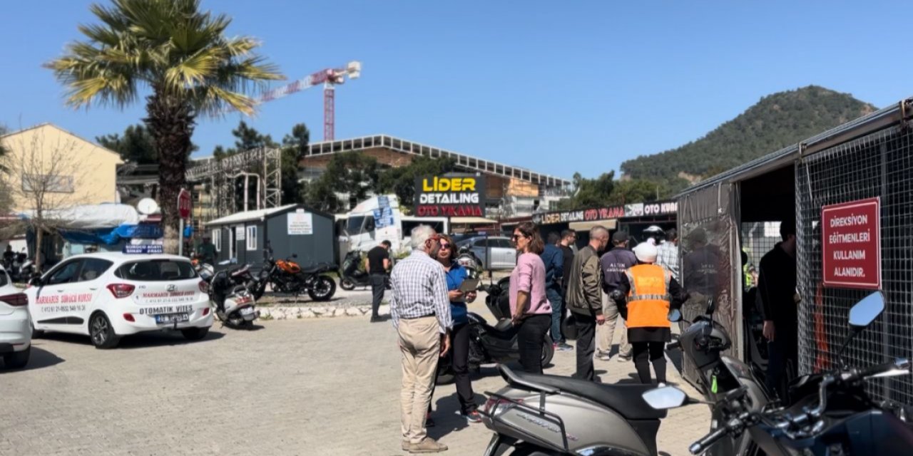 Marmaris’in yeni sürücüleri her hafta sonu sınava giriyor
