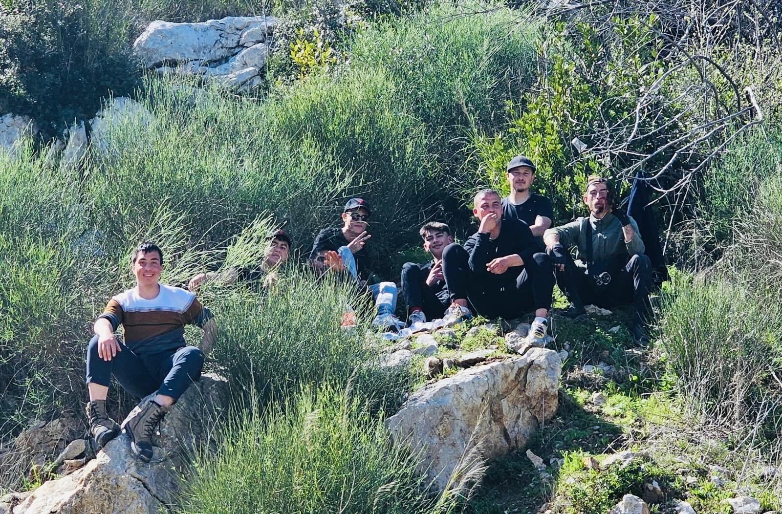 Bayır mahallesi gençleri Ege rallisi Marmaris'i tepelerden izledi