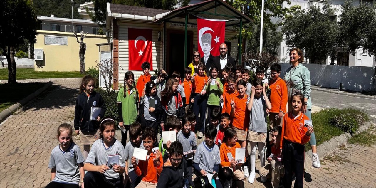Marmaris'in minik öğrencilerinden Çamdibi muhtarı Kılıç’a ziyaret