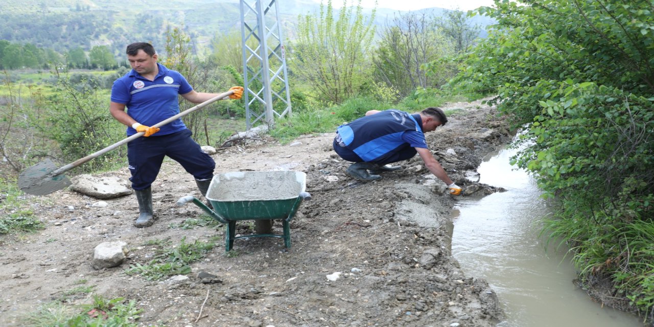 Muğla'da su kanalları temizleniyor