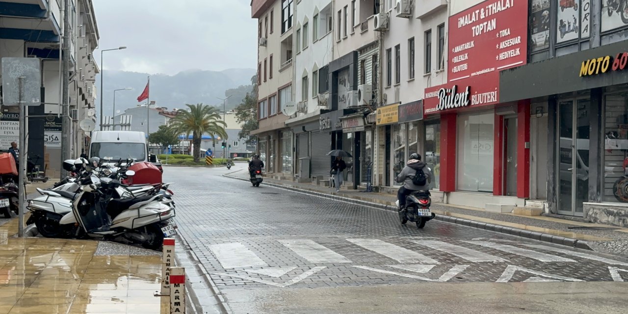 Dikkat öğleden sonra Marmaris’e sağanak yağış geliyor