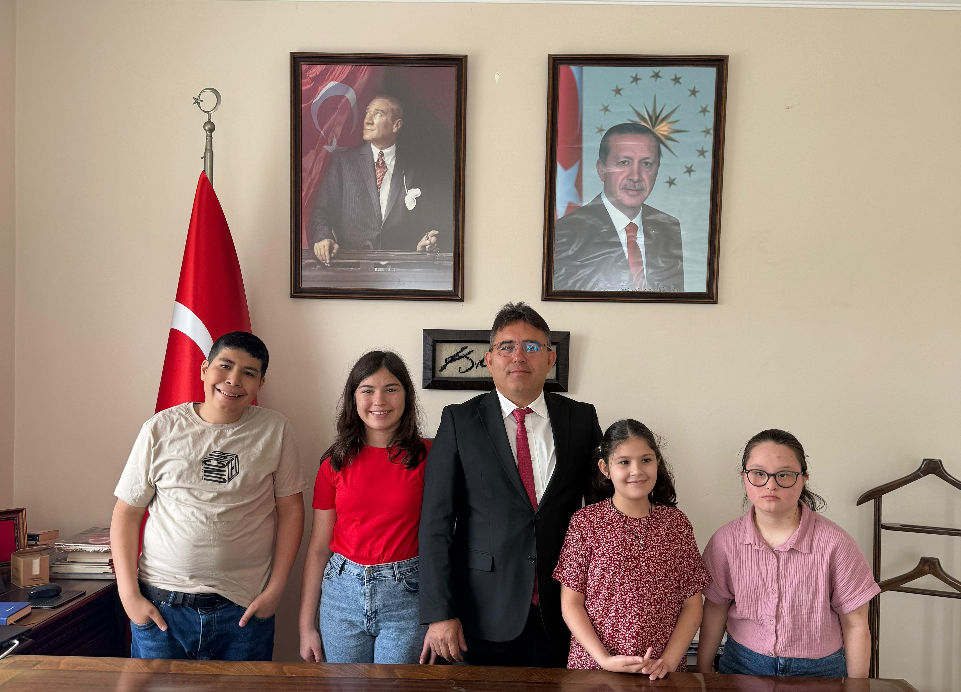 Marmaris Kaymakamı Kaya, en özel ziyaretçilerini ağırladı