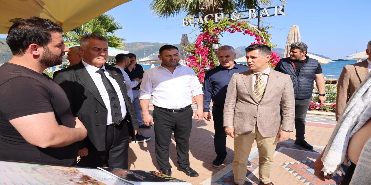 Başkan Ünlü sezon öncesi hazırlıkları denetlemek için sahaya indi