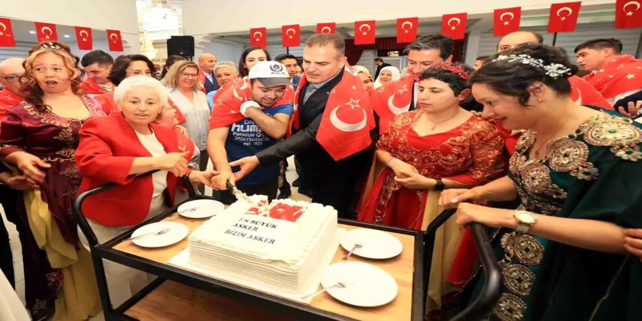 Muğla'da engelli bireyler için anlamlı kına gecesi