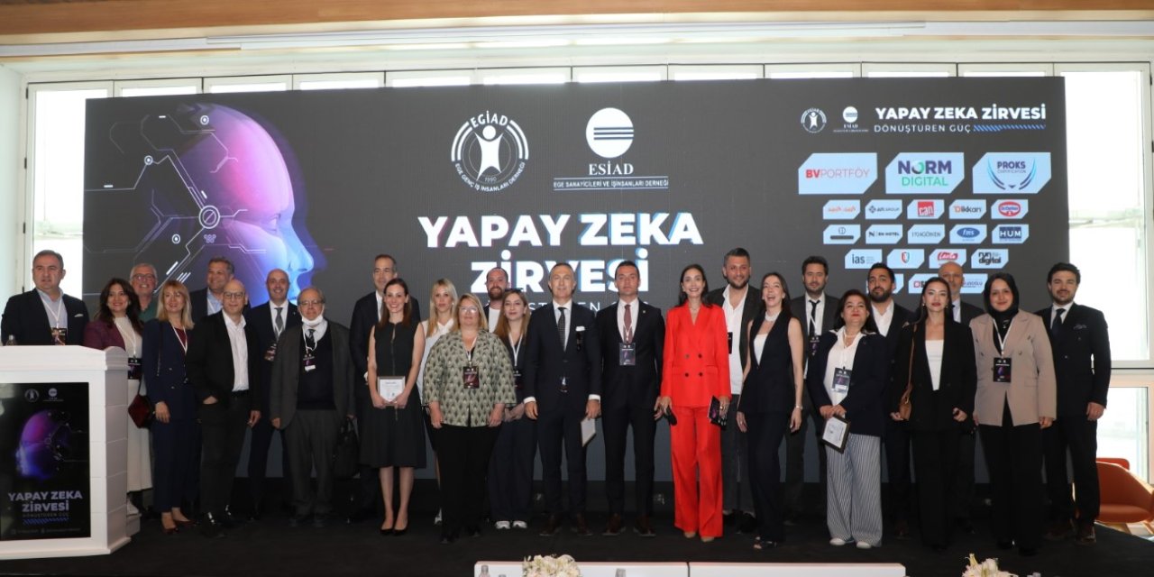 İzmir’de yapay zeka zirvesi yapıldı