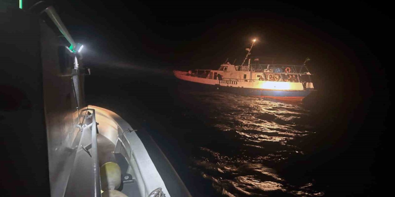 Datça'da göçmen kaçakçıları özel tekne ile kaçarken yakalandı