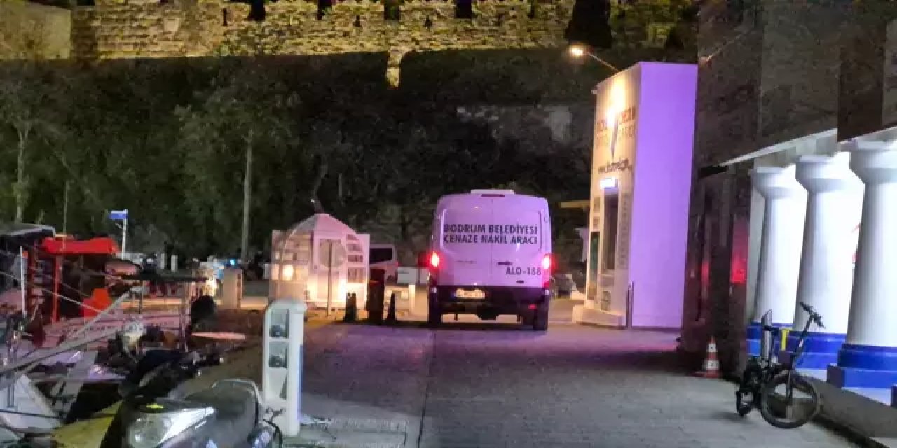 Bodrum'da ayağına ağırlık bağlayarak denize atlayan adam hayatını kaybetti