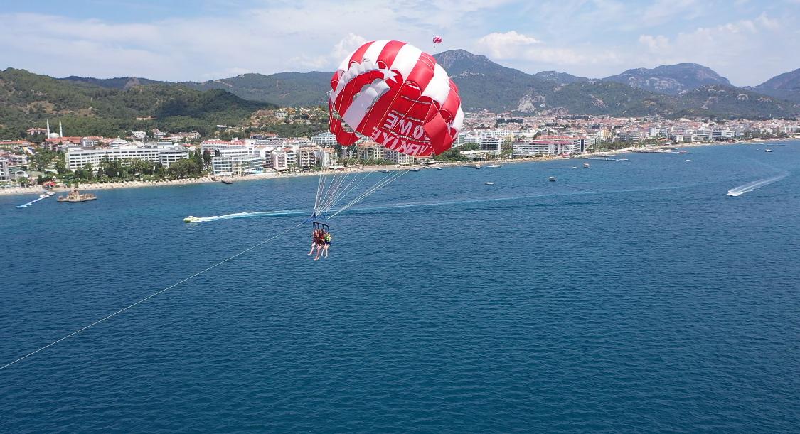 Marmaris’te su sporlarına yerli turist ilgisi damga vurdu