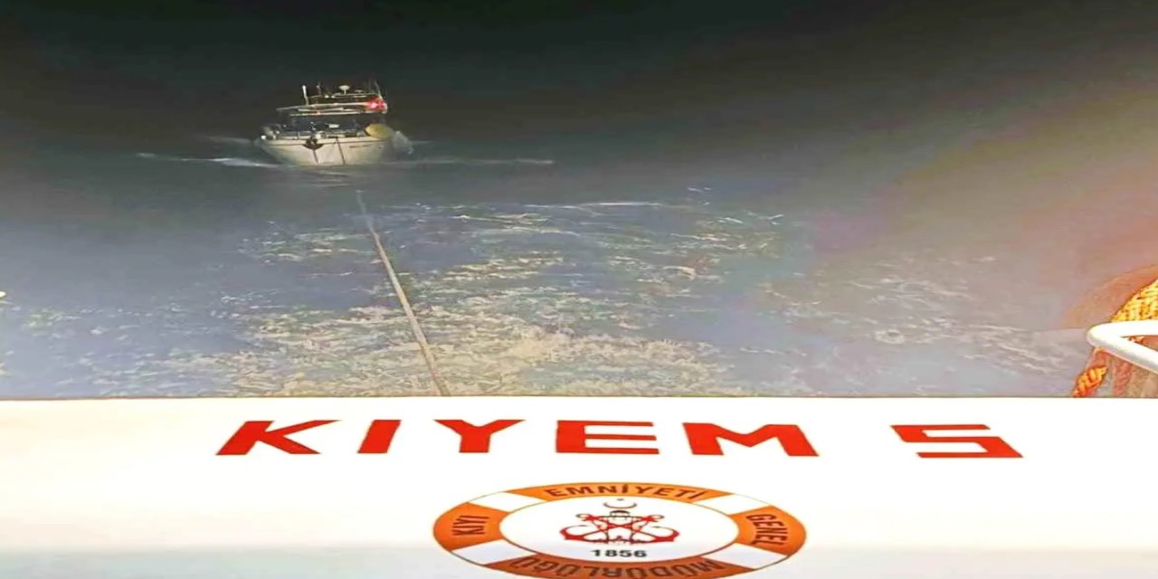 Dalaman'da sürüklenen tekne kurtarıldı