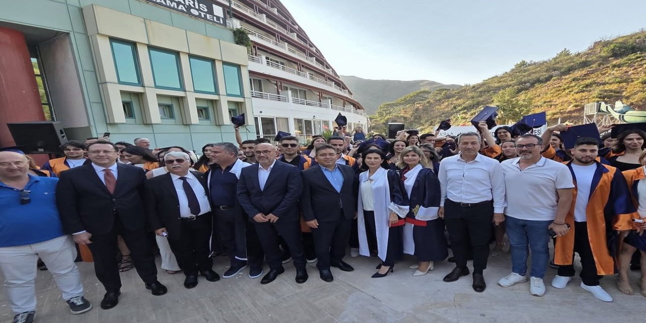 Muğla Sıtkı Koçman Üniversitesi Marmaris Turizm MYO’da coşkulu mezuniyet töreni