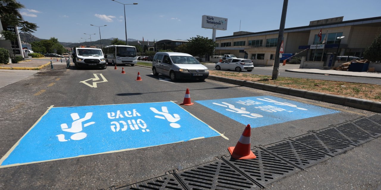 Büyükşehir 13 ilçenin trafik çizgilerini yeniliyor