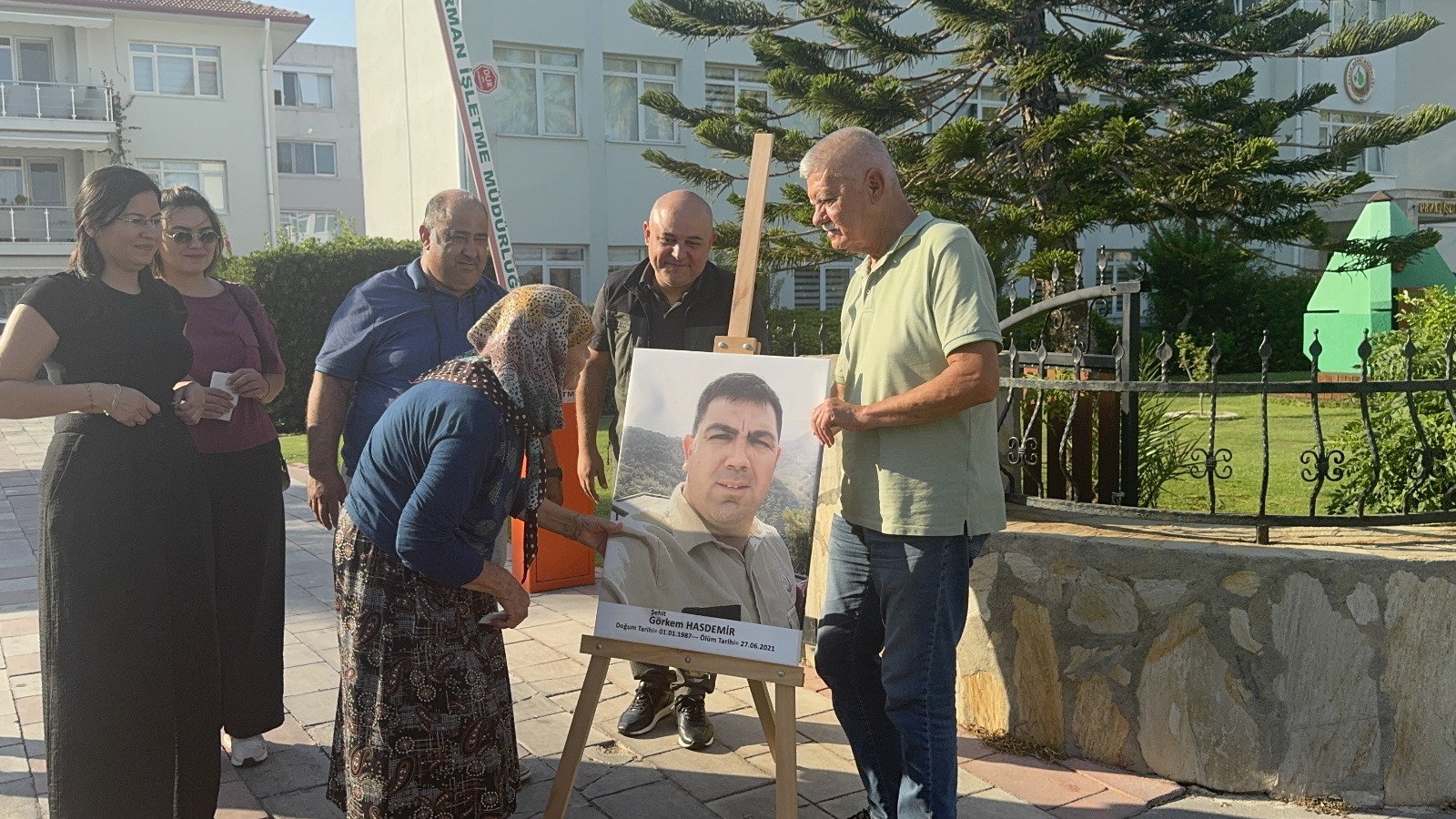 Marmaris'te orman yangınında şehit olan Hasdemir dualarla anıldı