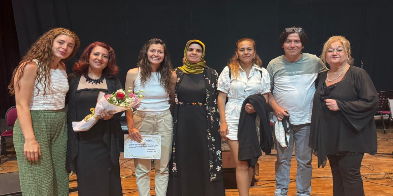 Muğla’da anlamlı konser: Sessizler müziğe elleriyle eşlik etti