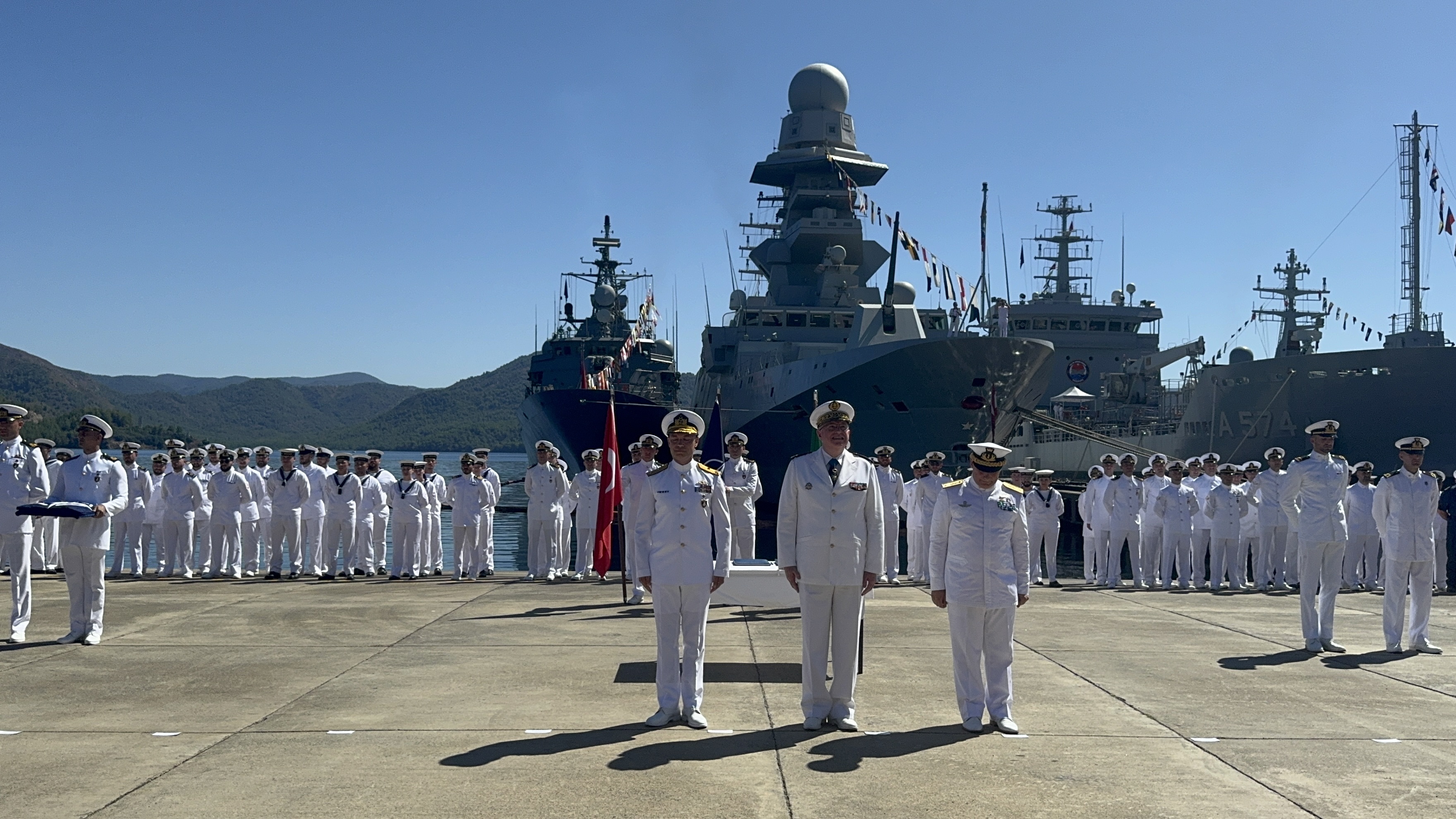NATO’nun Akdeniz gücünde komuta İtalya’ya geçti