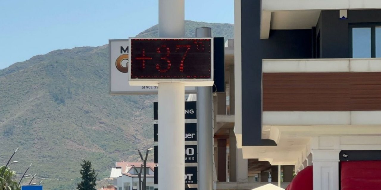 Marmaris’te bugün termometreler 37 dereceyi gösterdi