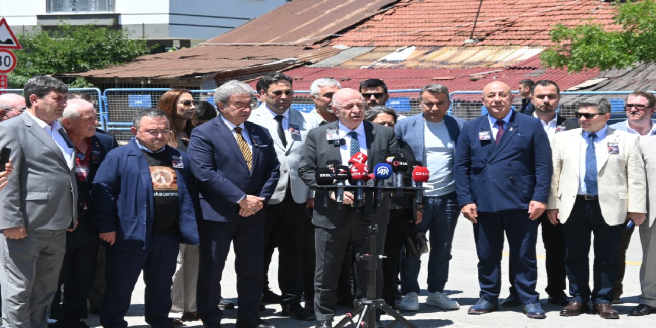 Zafer Partisi genel başkanı Ümit Özdağ Kartalkaya davasına katıldı