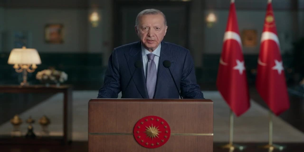 Cumhurbaşkanı Erdoğan: "Gazze'de yaşananlar uluslararası toplumun Srebrenitsa'dan gerekli dersleri çıkarmadığını gösteriyor"
