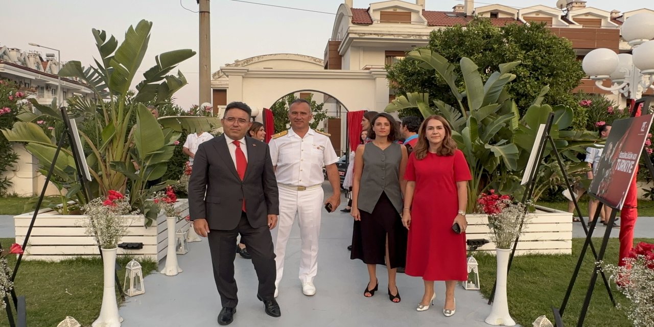 Marmaris'te 15 Temmuz Demokrasi şehitlerini anma programı düzenlendi