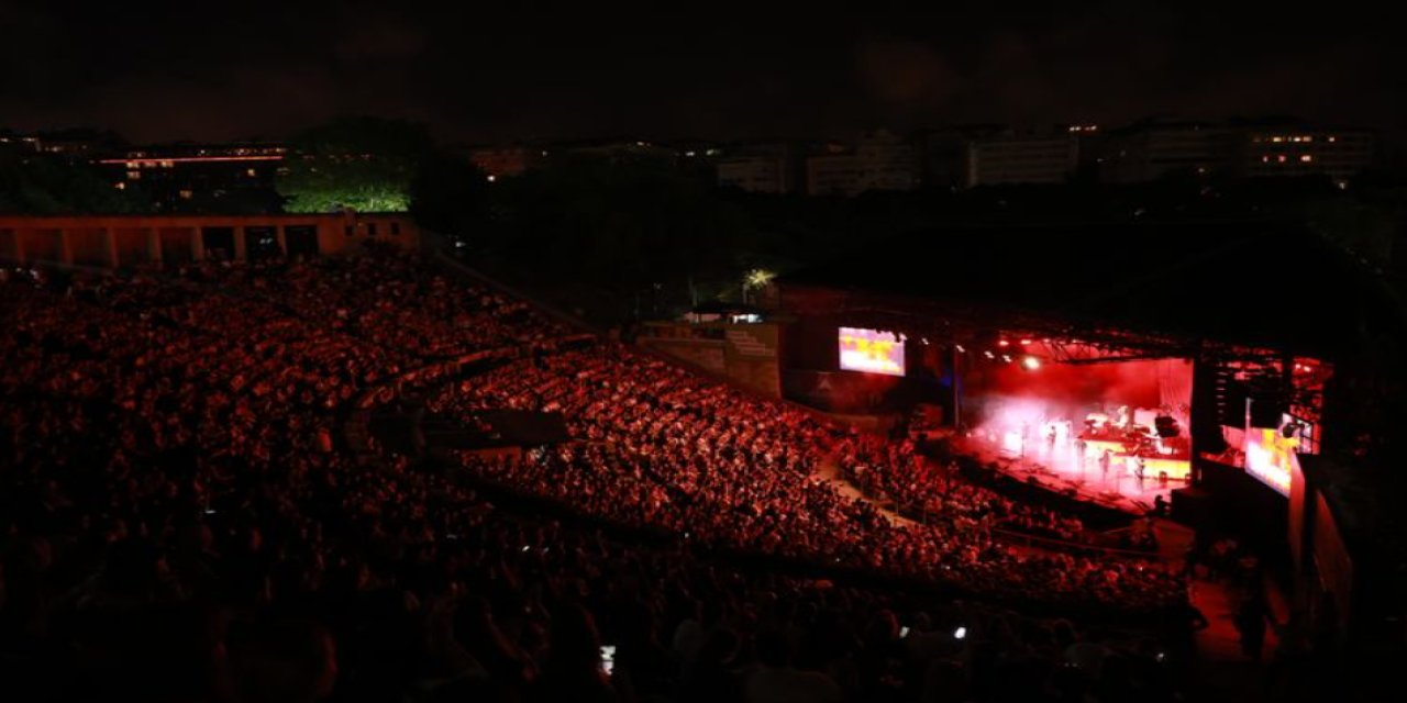 Paribu Harbiye Açıkhava Konserleri Dedublüman ile Başladı