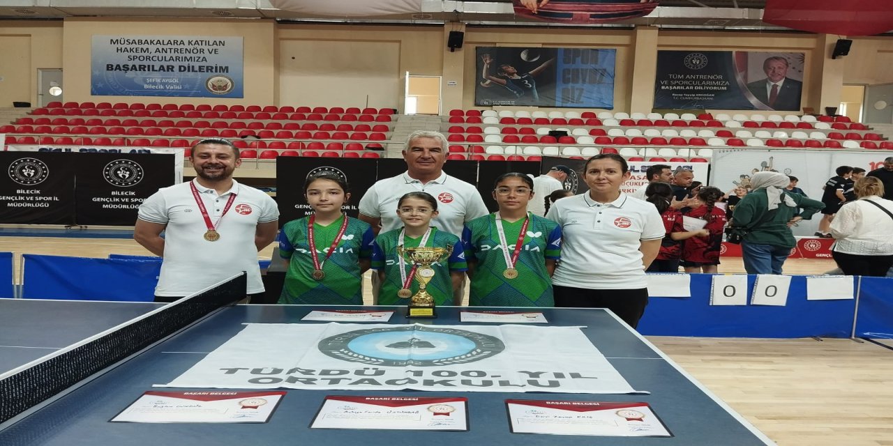 Okul Sporlarında Tarihi Başarı: Madalya Yağmuru!