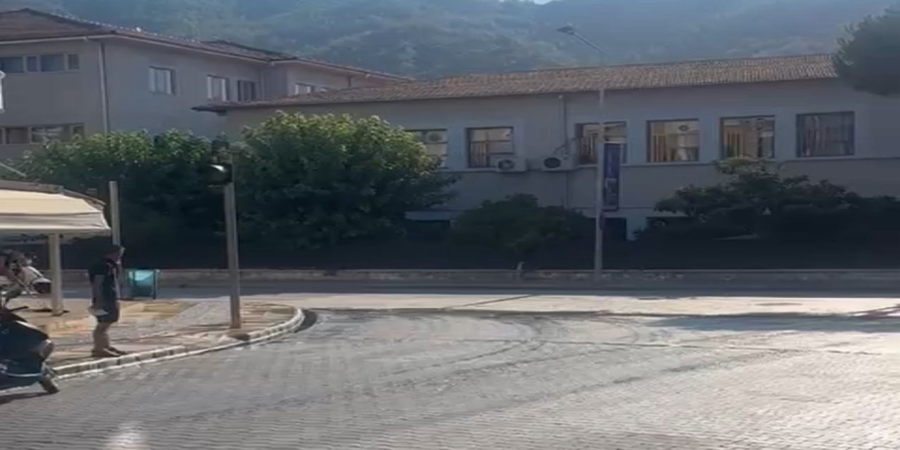 Marmaris’te bu yollar ne zaman düzelecek?