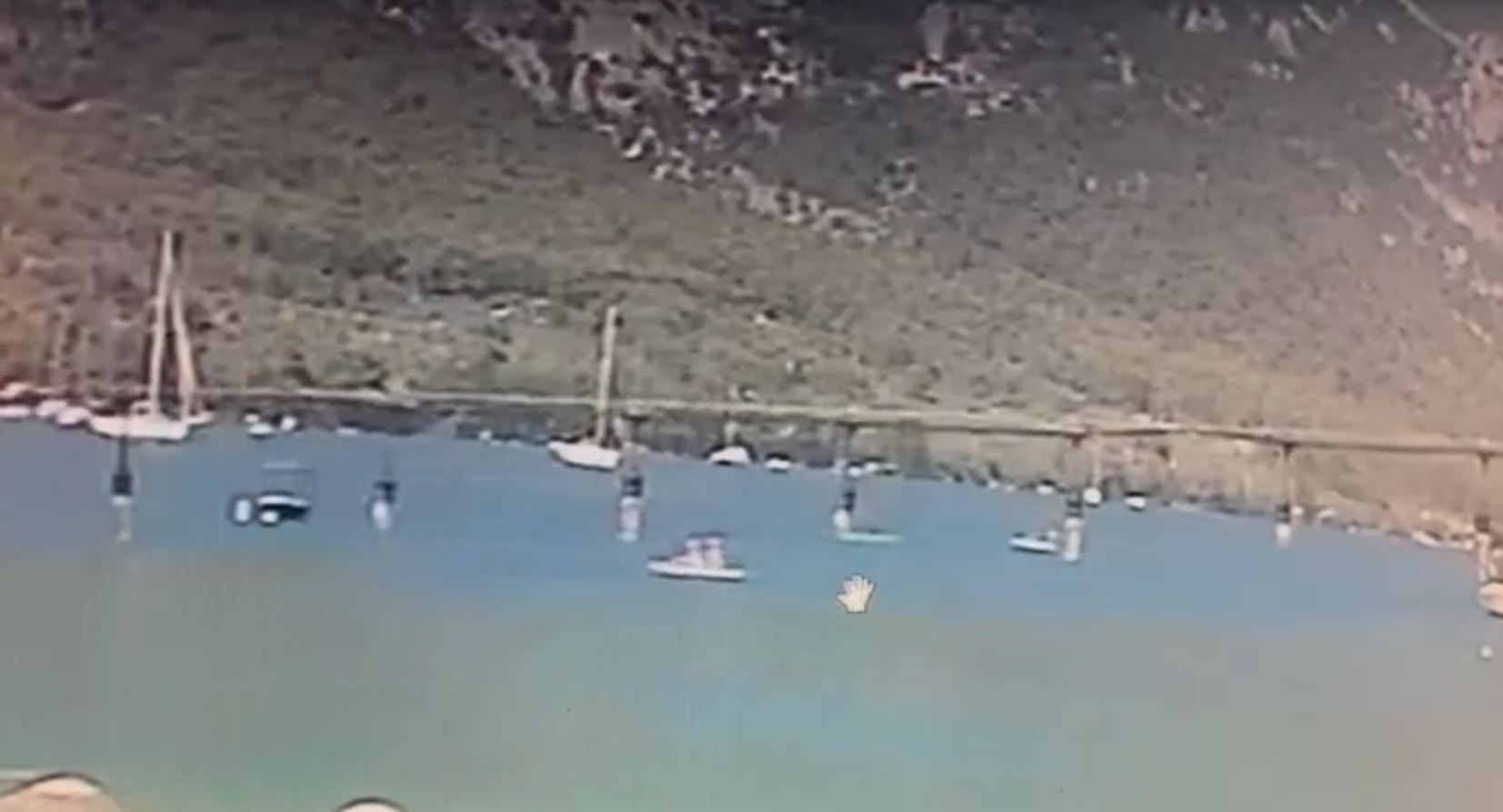 Akbük'te denize açılıp kürek sörfü yapan vatandaş hala aranıyor