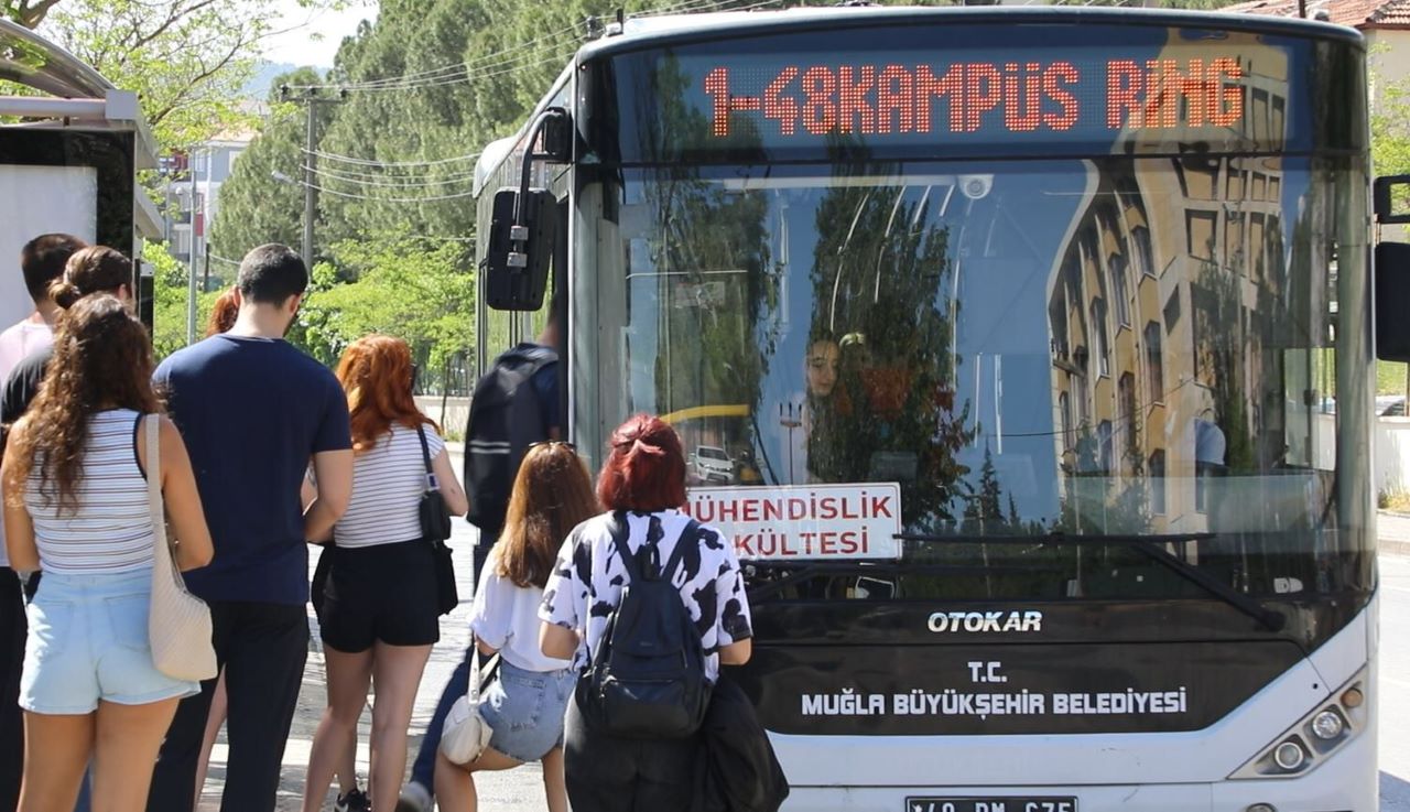 Muğla Büyükşehir’den ulaşımda öğrenciye tam destek