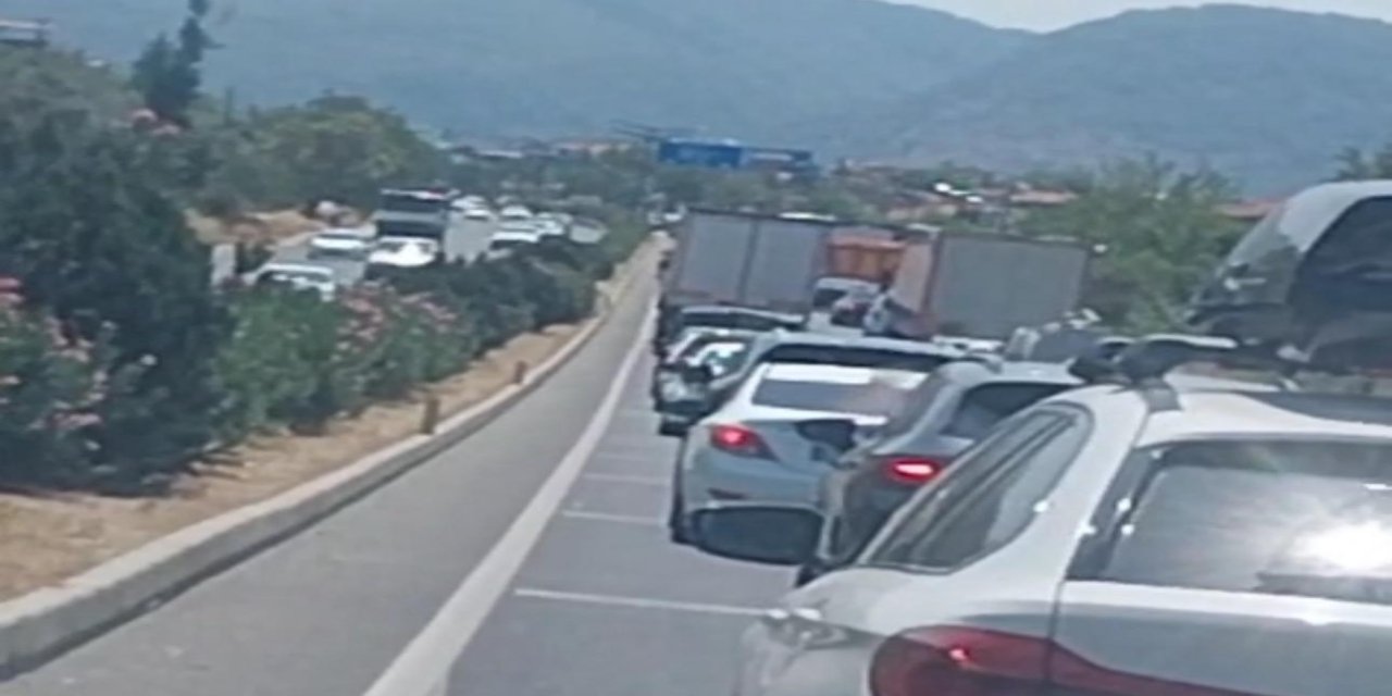 Muğla bayırda tatil trafiği yoğunluğu