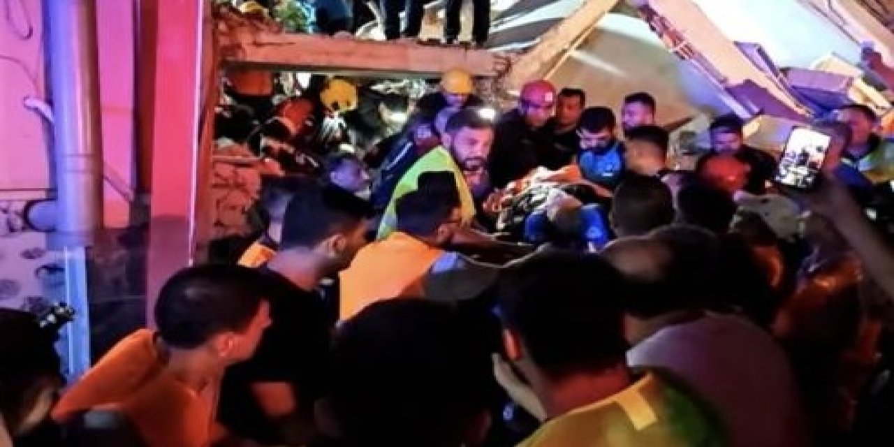 Balıkesir'de deprem: Enkazdaki altı kişiden beşi kurtarıldı