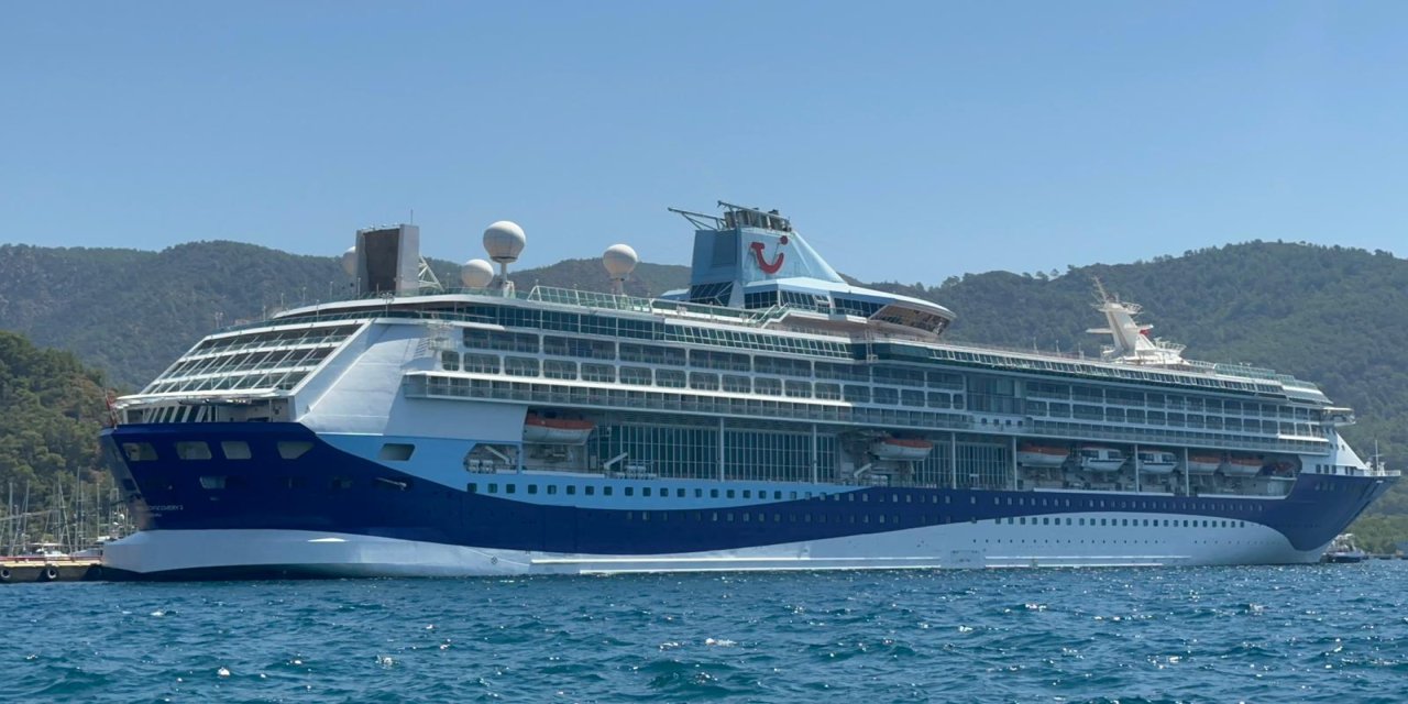 Marella Discovery 2 kruvaziyeri 1.925 yolcusu ile Marmaris’e geldi