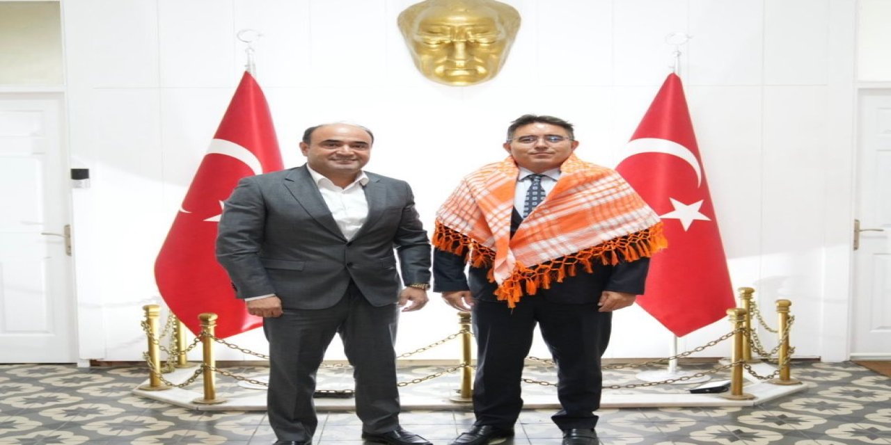 Seydikemer Belediye başkanı Akdenizli Kaymakam Kaya’yı ziyaret etti