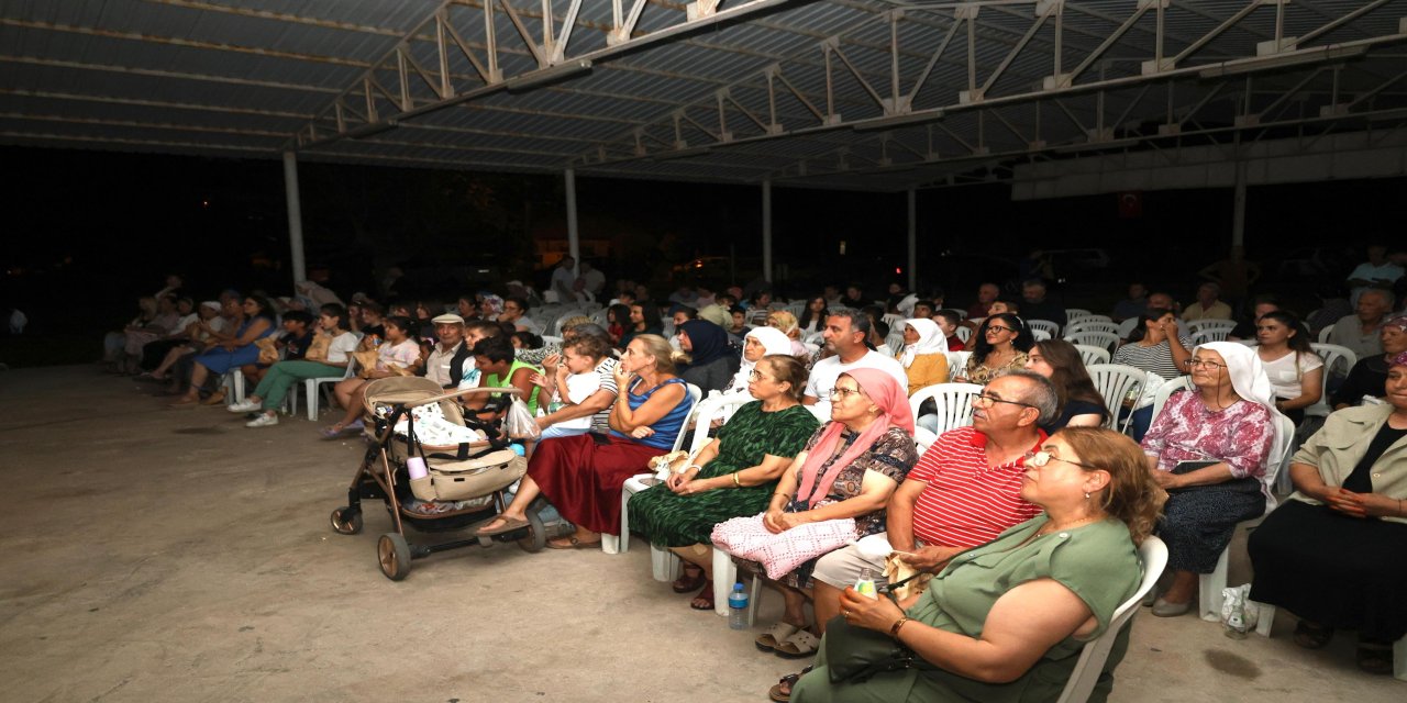 Menteşe Belediyesi açık hava sinema geceleri başladı
