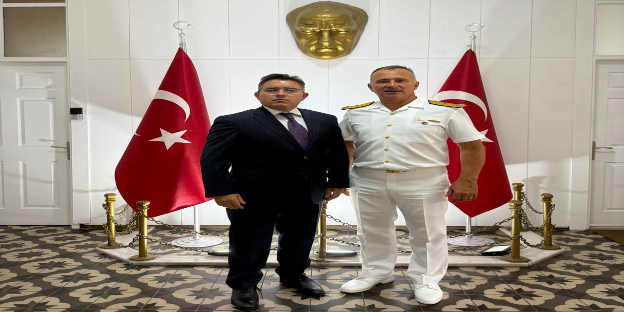 Aksaz Deniz Üs Komutanı Tuğamiral Neslim Eski’den Kaymakam Kaya’ya veda ziyareti
