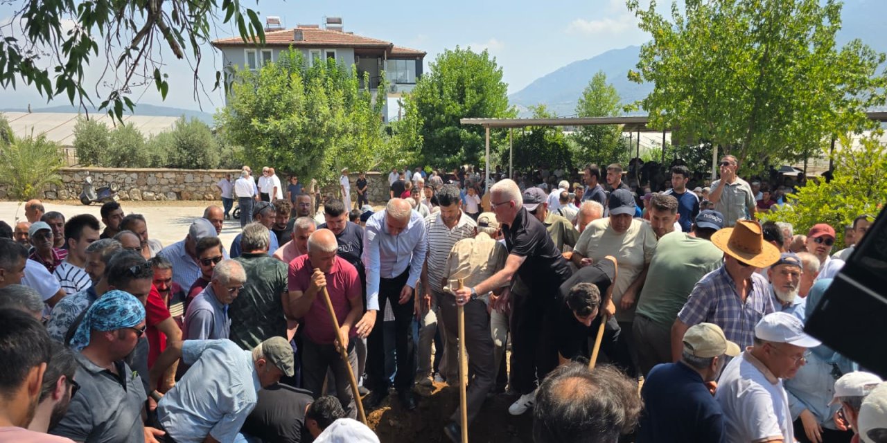 24.dönem Milletvekili Ali Boğa Fethiye’de toprağa Verildi