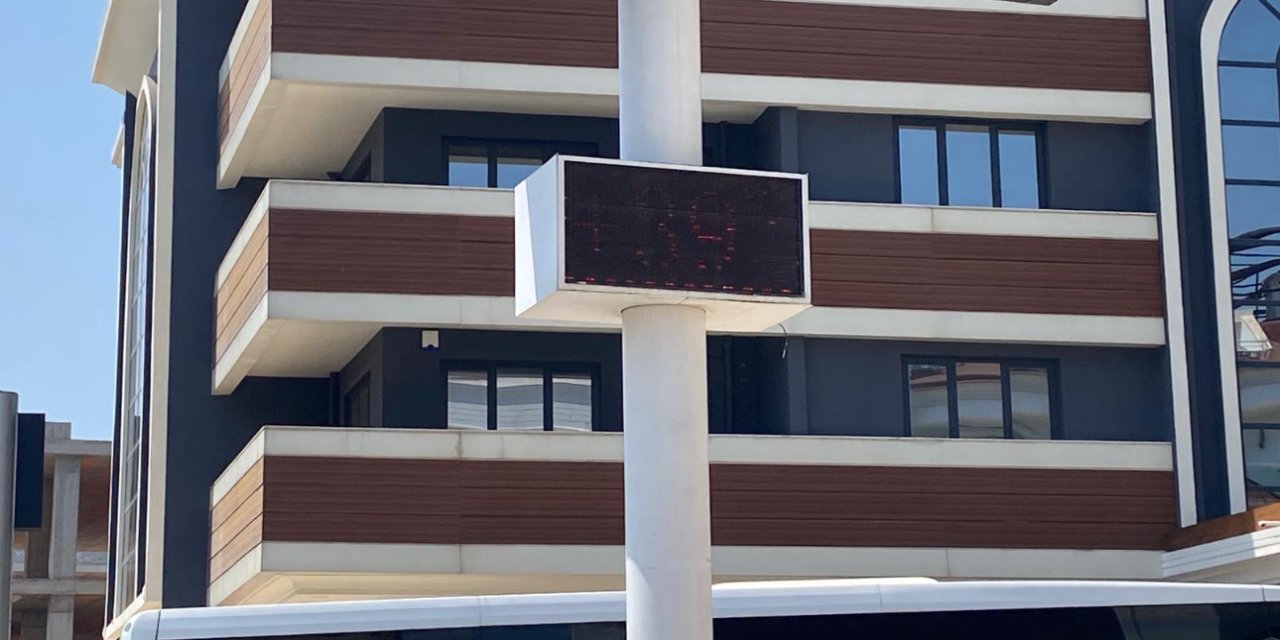 Marmaris’te kavurucu sıcaklar etkisini sürdürüyor