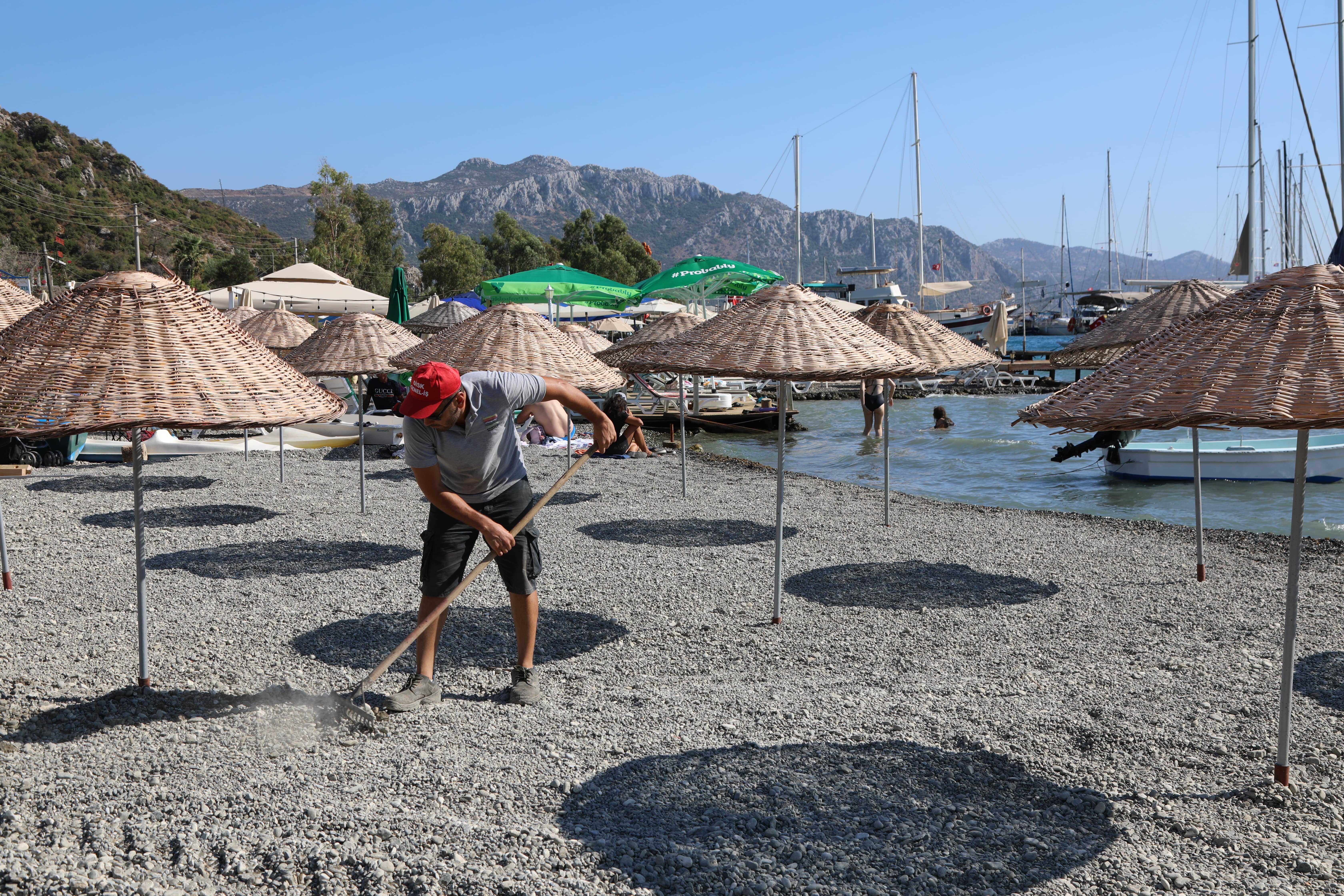 Marmaris Belediyesinden sezon sonu konforlu plaj hizmeti